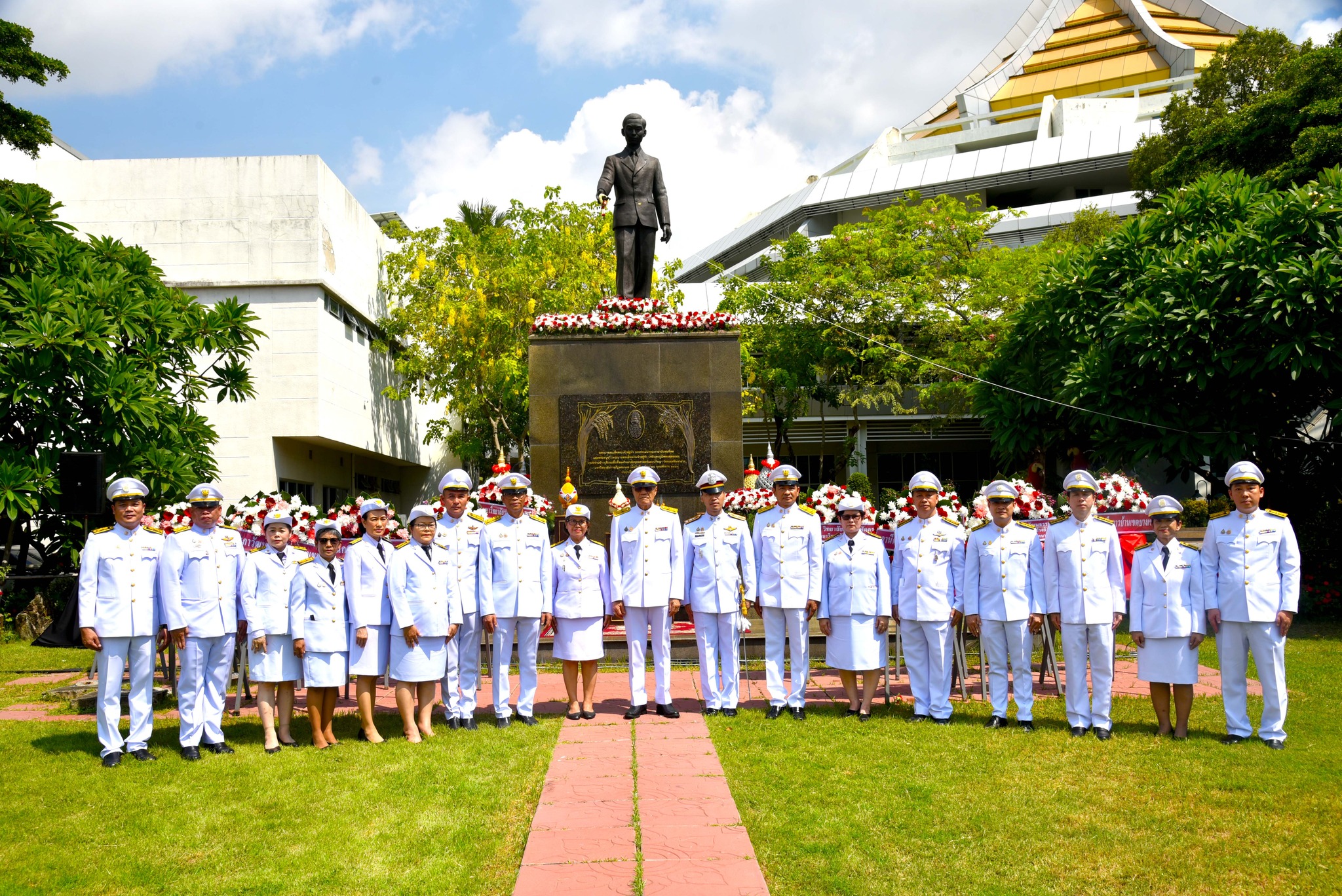 (09/06/2568) วันน้อมรำลึกพระบาทสมเด็จพระปรเมนทรมหาอานันทมหิดล รัชกาลที่ ๘
