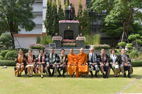 (26/10/2568) มุทิตาจิตแด่บัณฑิตกิตติมศักดิ์ มรภ.พระนคร