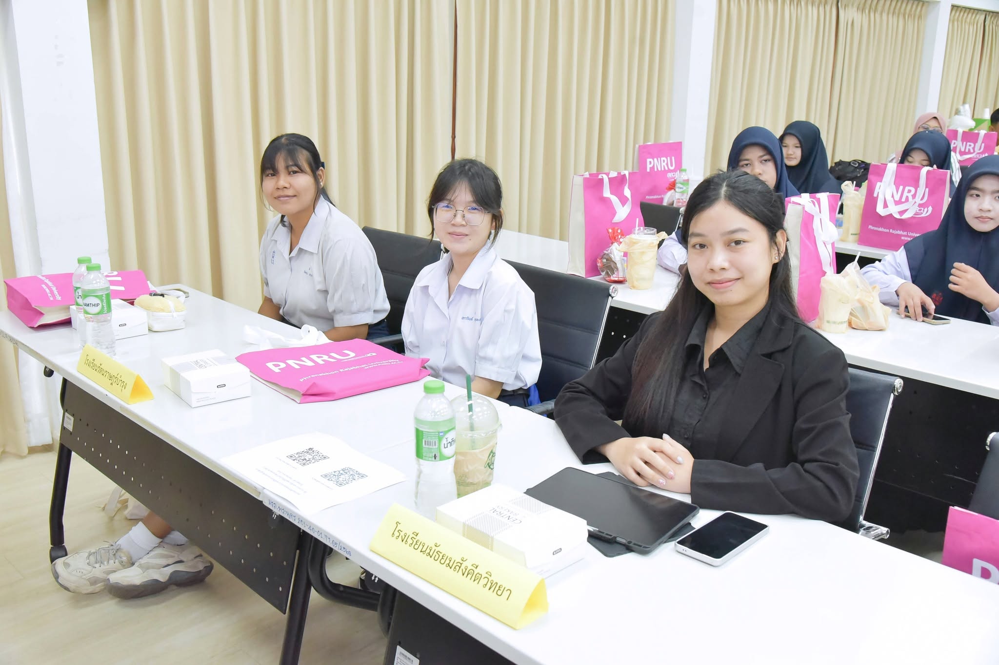 (07-08-2569) อบรม ปั้น Portfolio และสัมภาษณ์ให้โดนใจคว้าชัยรอบพอร์ต ปี 2